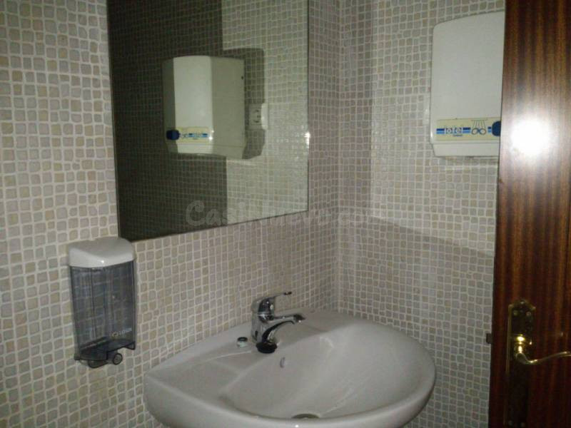 Local comercial en venta - foto 5
