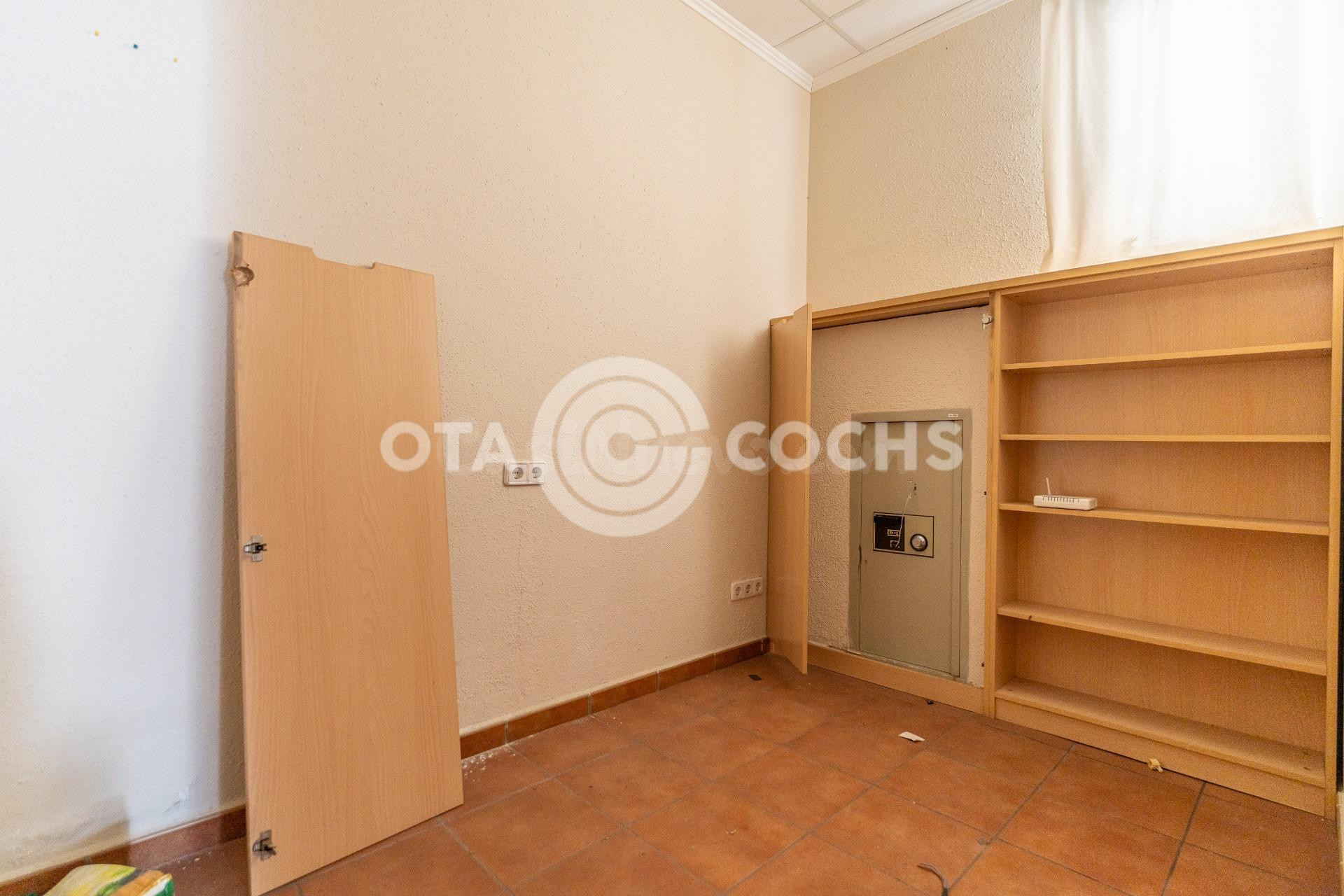 LOCAL EN VENTA CASA GRAU EN REUS - foto 4