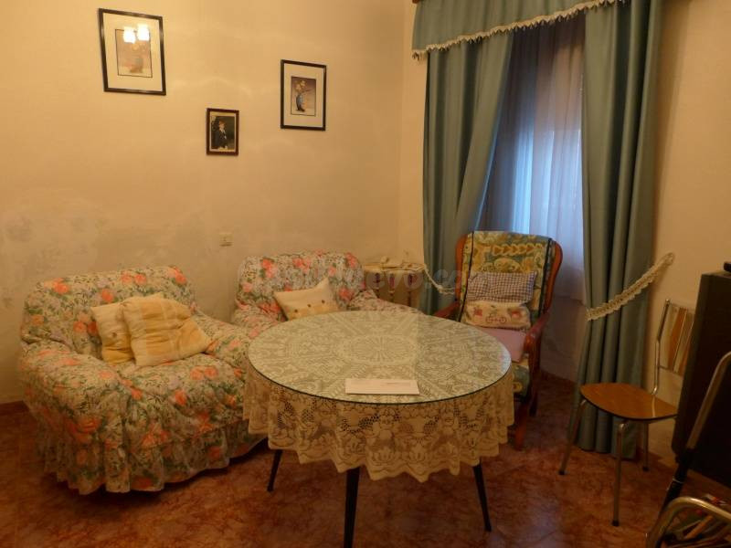 Casa en venta en calle principal