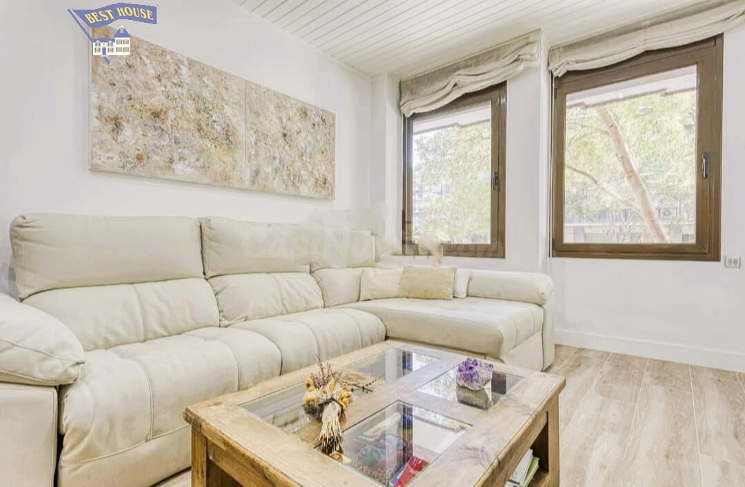 ESPECTACULAR PISO TOTALMENTE REFORMADO CON PISCINA, ZONA COM - foto 4
