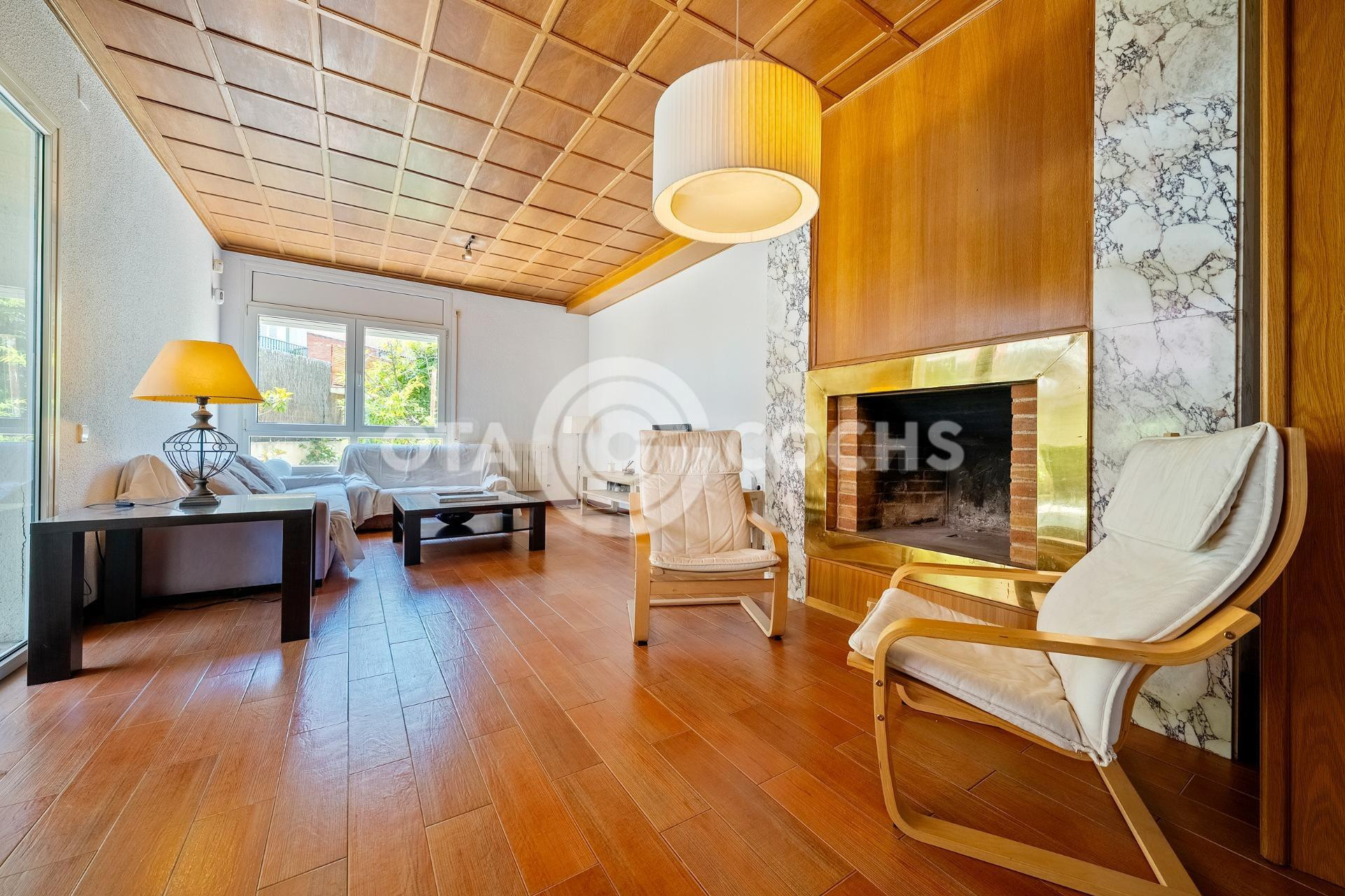 MAGNIFICA CASA INDEPENDIENTE AL MORELL