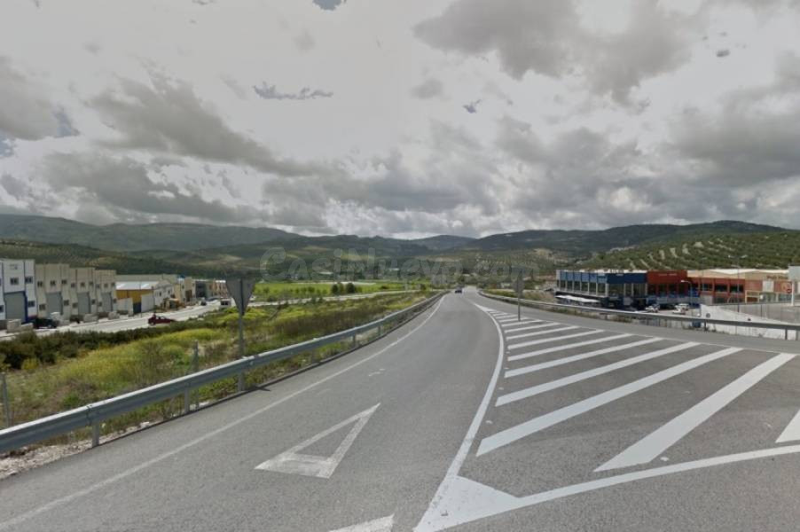 Nave industrial 1767m² en venta - Poligono industrial los ll