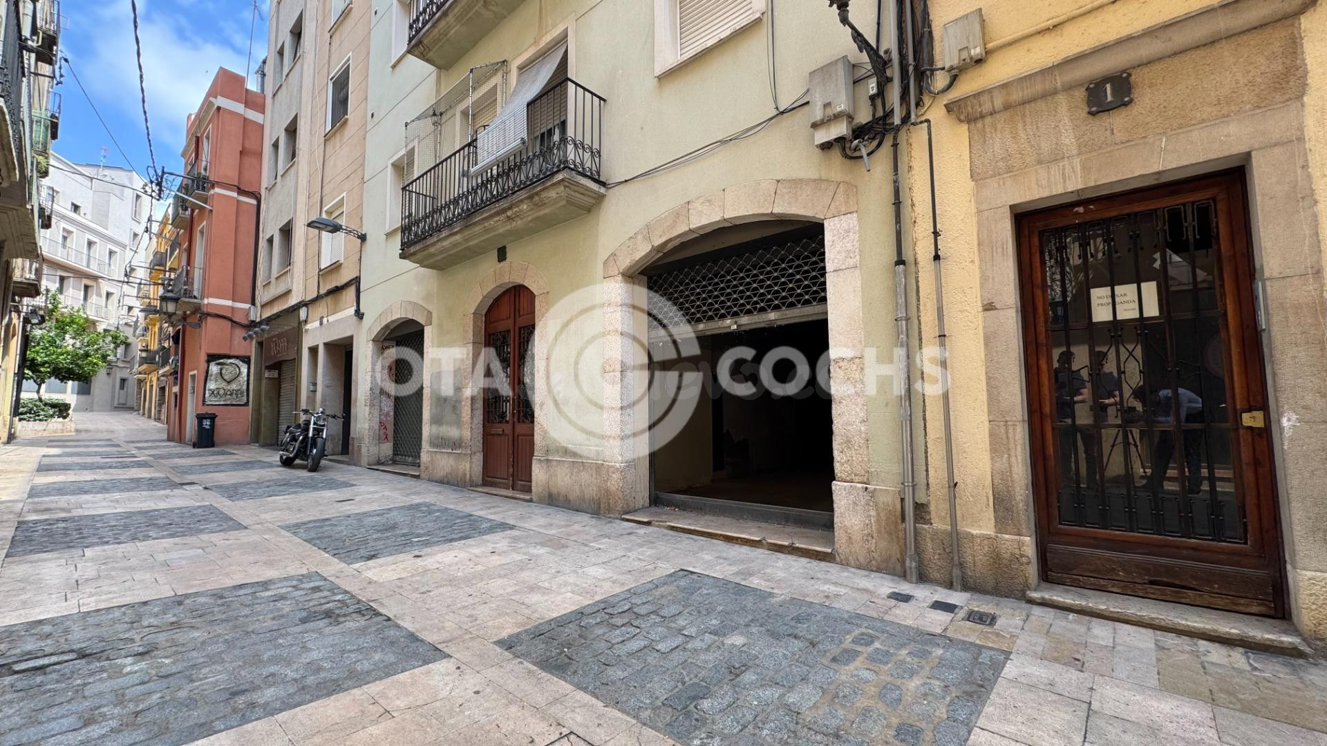 LOCAL COMERCIAL EN VENTA AL CENTRO DE REUS - foto 3