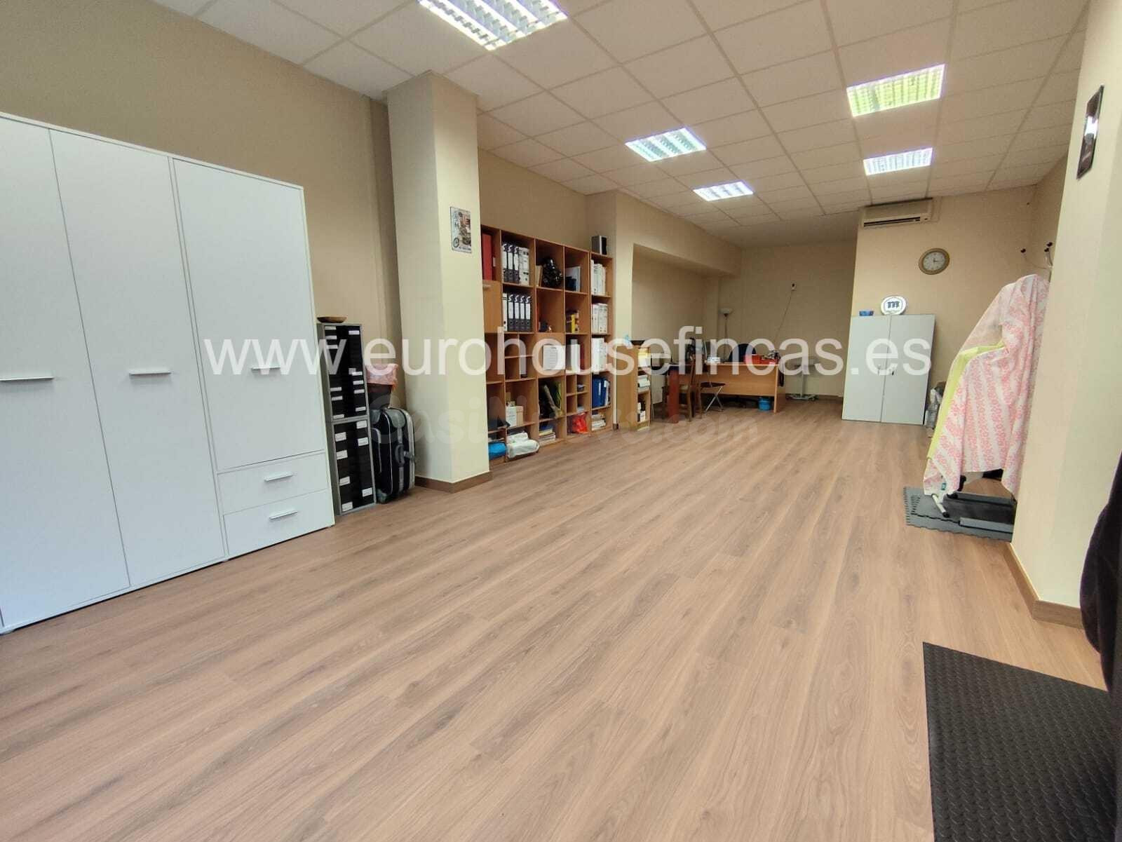 Local comercial 1 habitación 61m² en venta - Sants - Badal - foto 2