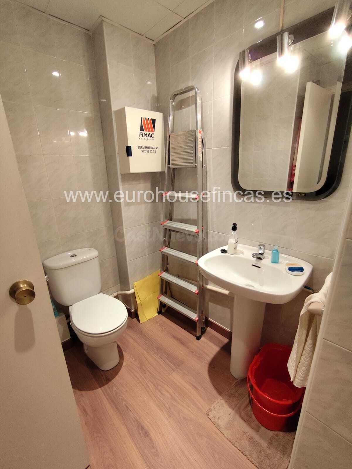 Local comercial 1 habitación 61m² en venta - Sants - Badal - foto 3
