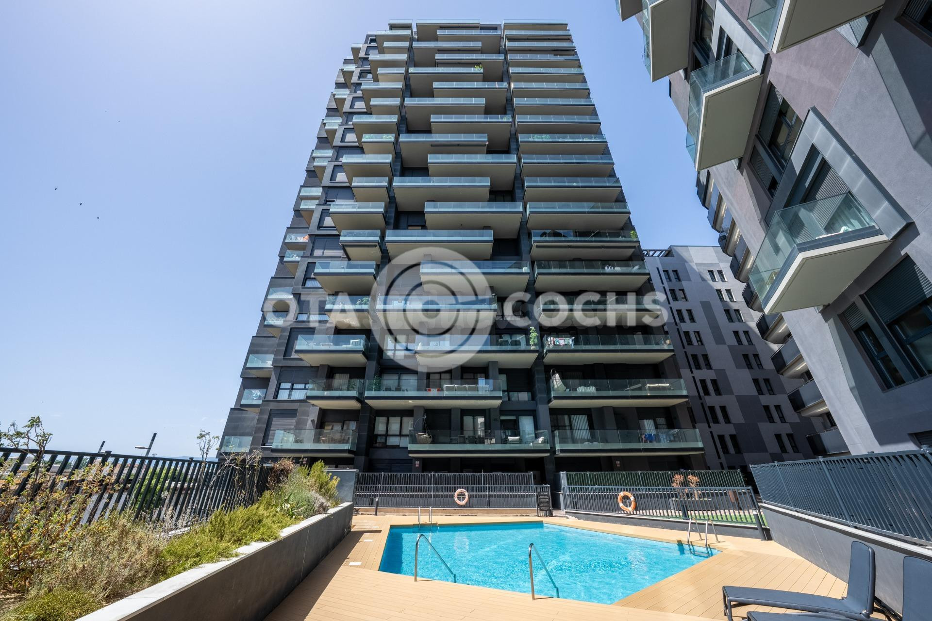 ESPECTACULAR PISO CON ZONA COMUNITARIA EN TARRAGONA