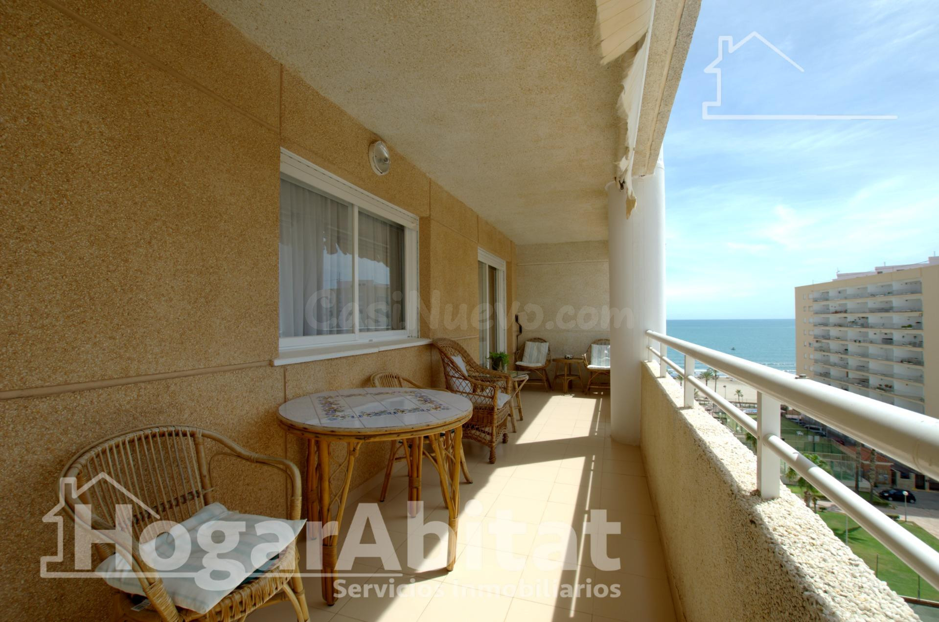 ¡VISTAS AL MAR! PRECIOSO PISO CON GARAJE, TERRAZA Y PISCINA - foto 3