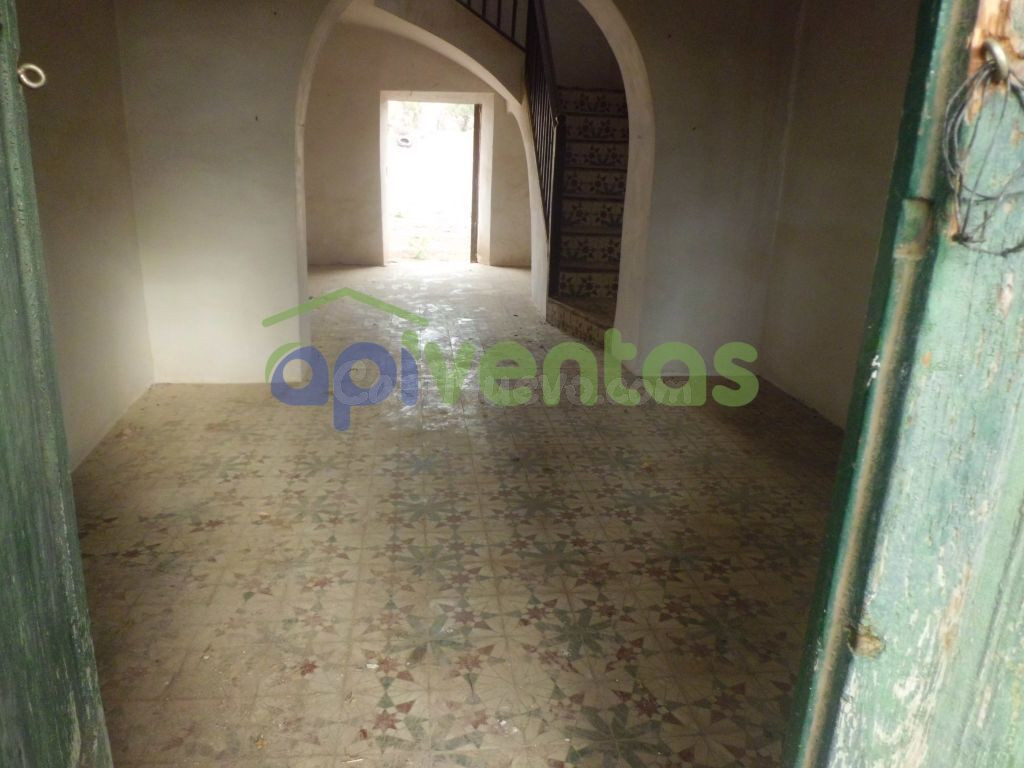 Finca Rústica con Edificaciones Varias - foto 3