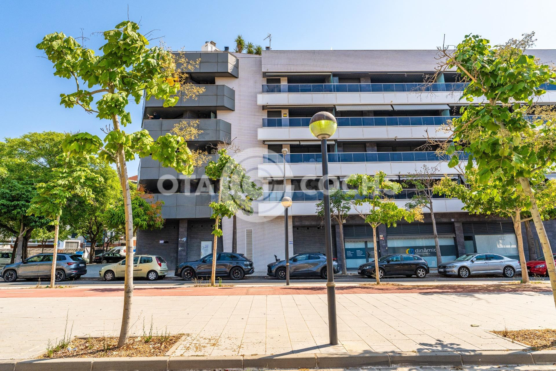 ESPECTACULAR PISO EN CAMBRILS CON VISTAS AL MAR - foto 3