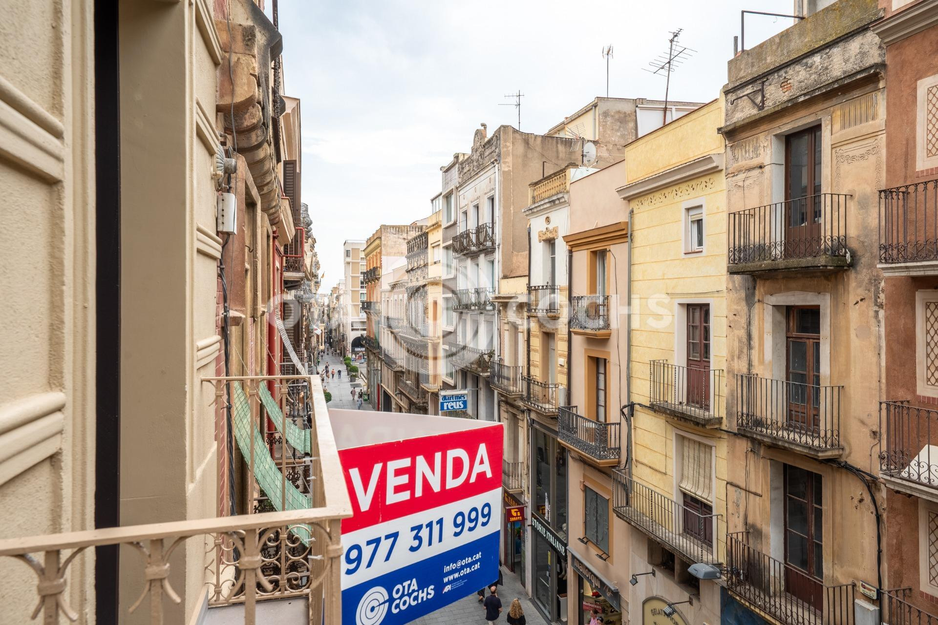 PISO DE OBRA NUEVA AL CARRER LLOVERA - foto 4