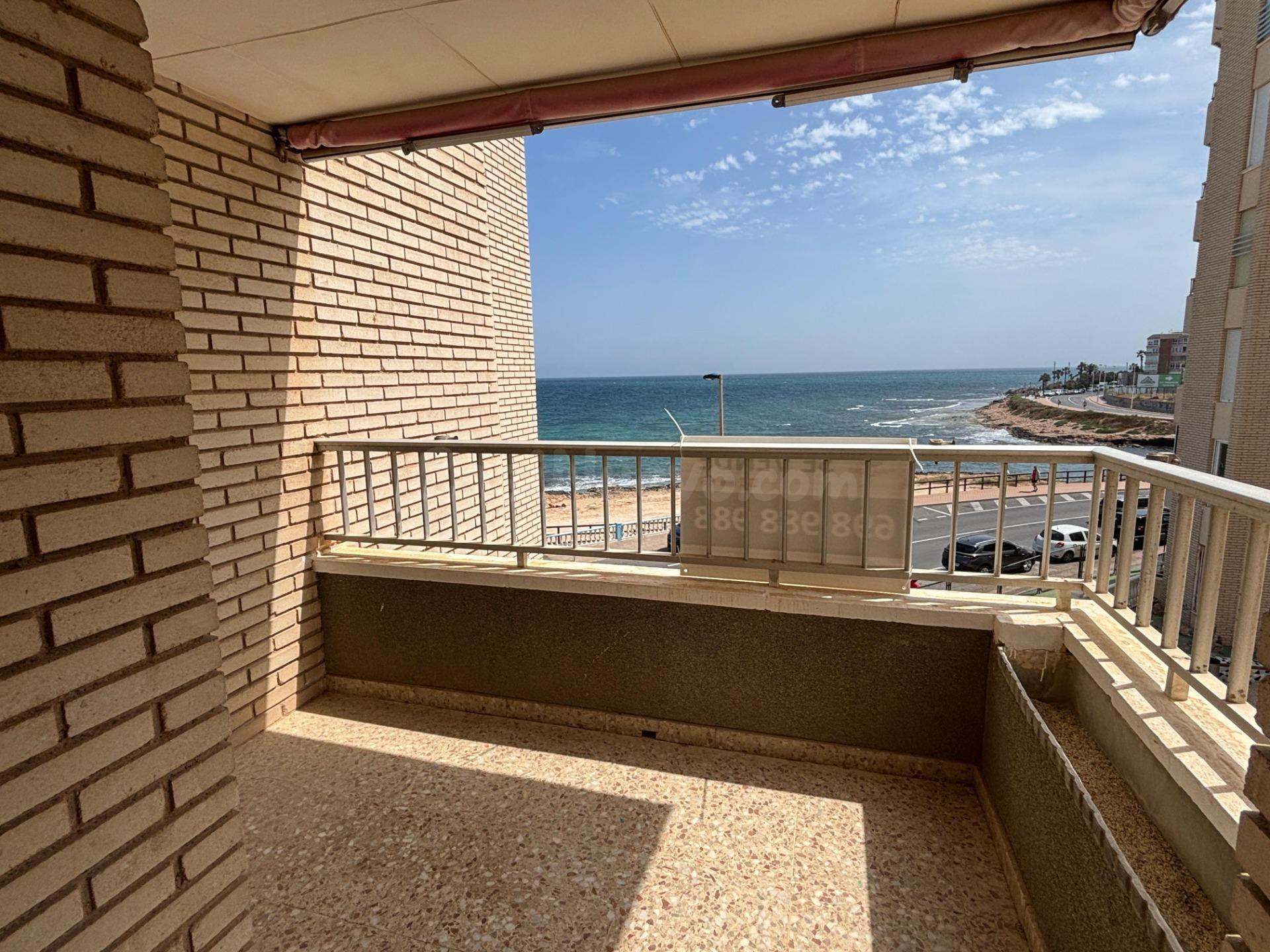 Apartamento con 3 Dormitorios y Plaza de Garaje a Solo 20 Me - foto 2
