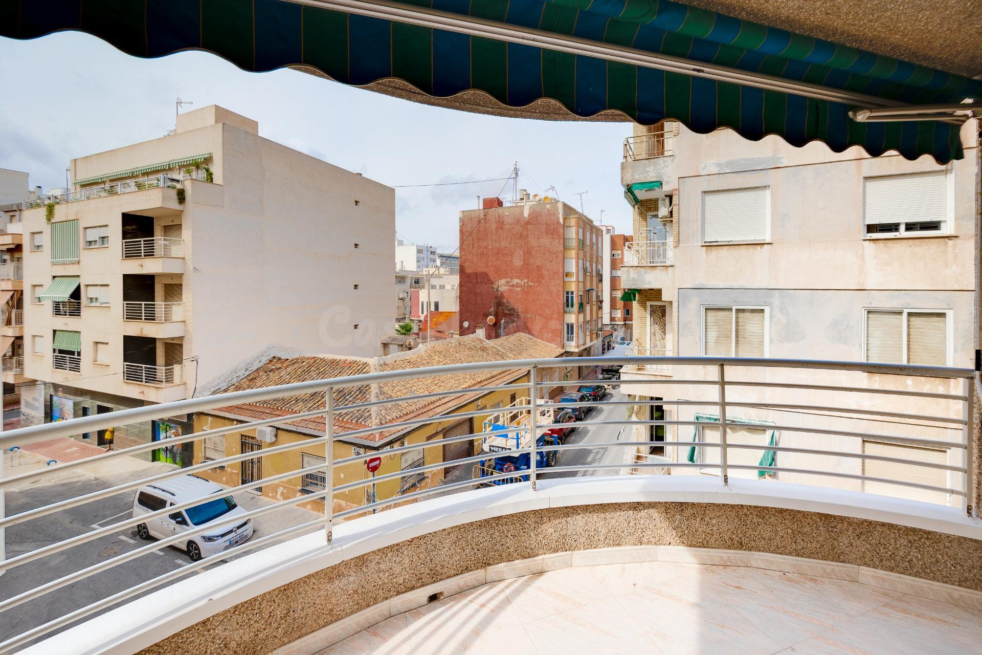 Apartamento en Paseo Marítimo a 100 m de Playa del Cura