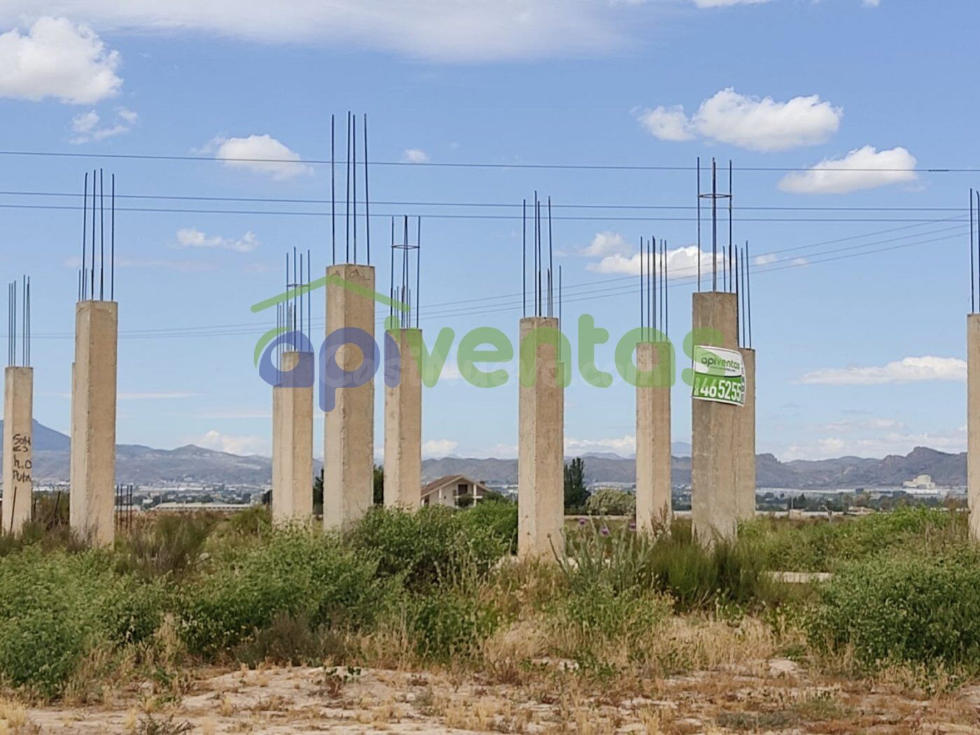 Parcela  en Purias con estructura para  vivienda