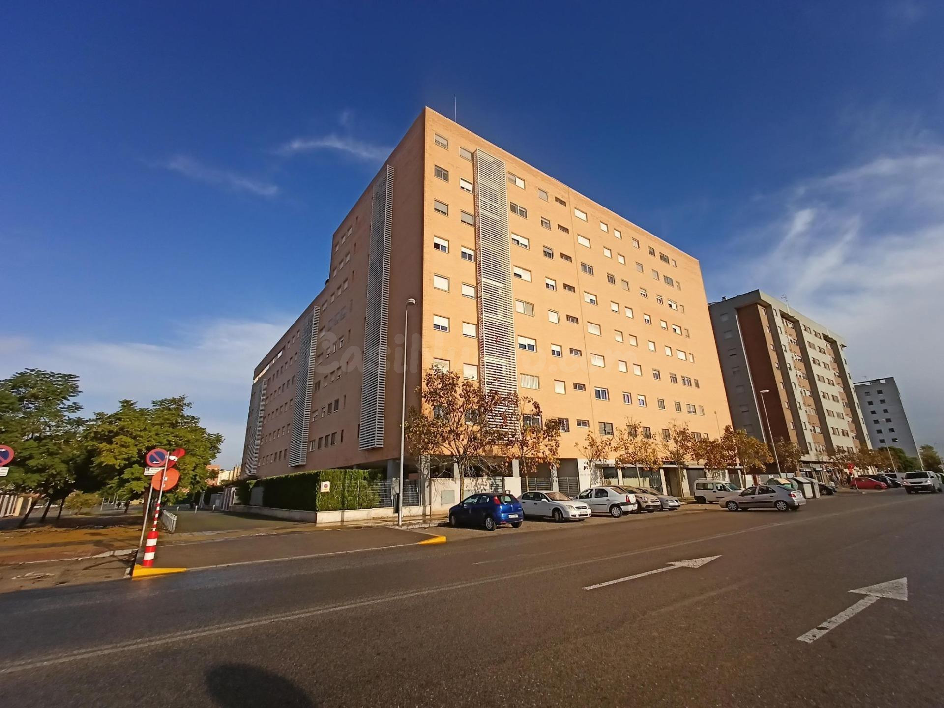 PLAZA DE GARAJE EN VENTA , en Edif ARBOTANTE ,Sevilla Este