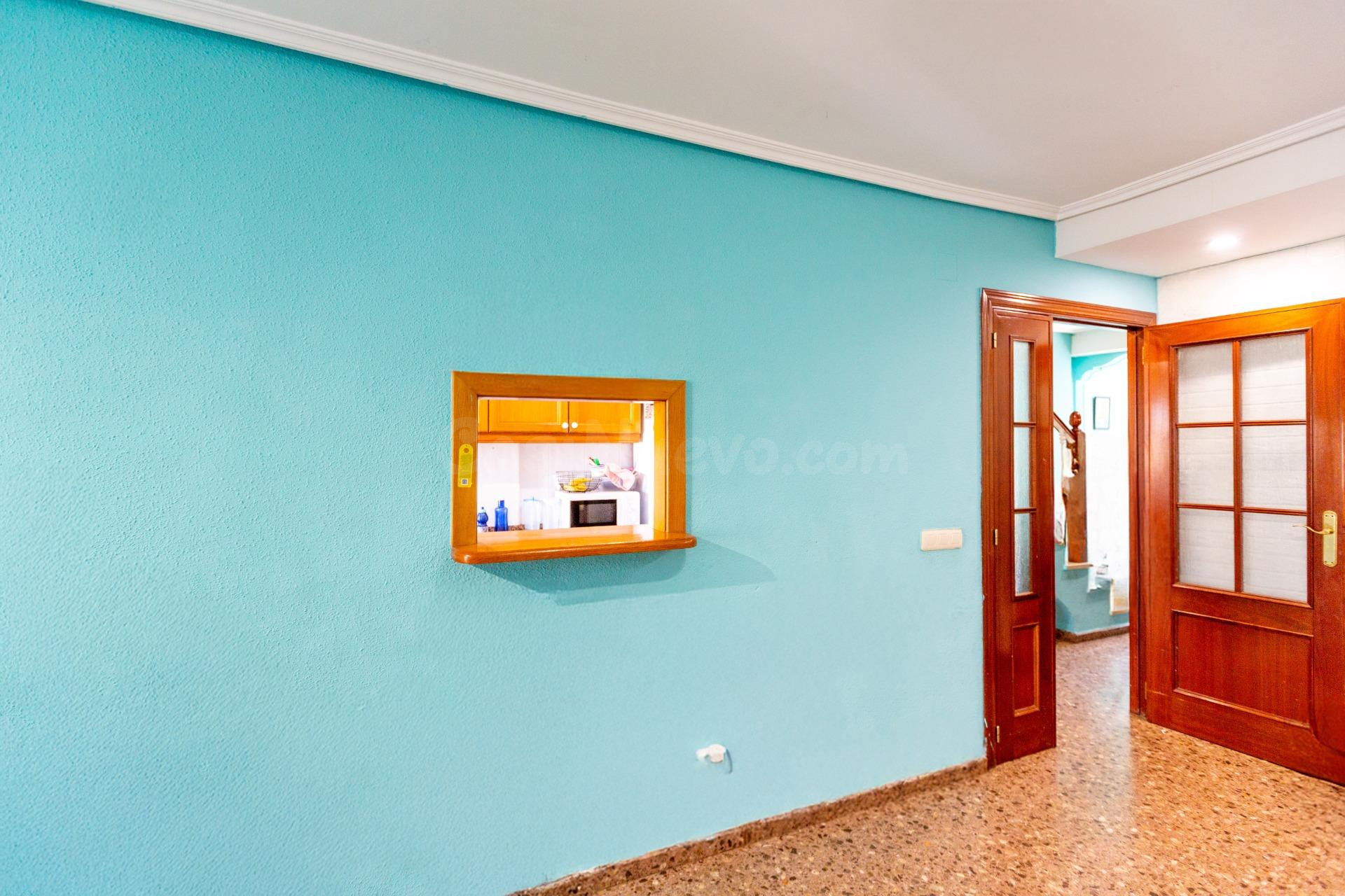 ¡Atención a la oportunidad de vivir en un encantador dúplex  - foto 5