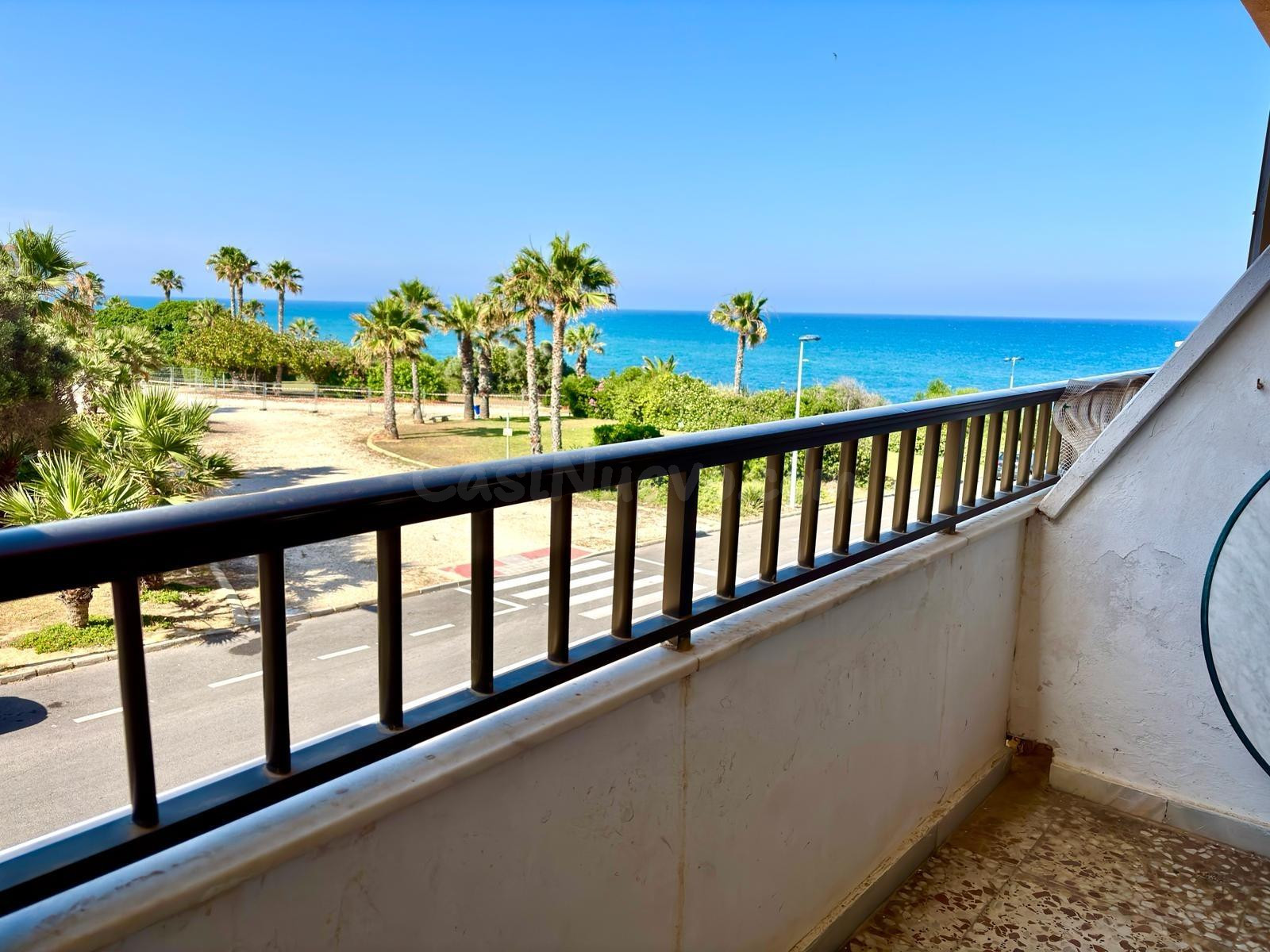 Apartamento en primera línea de mar en una de las zonas más 