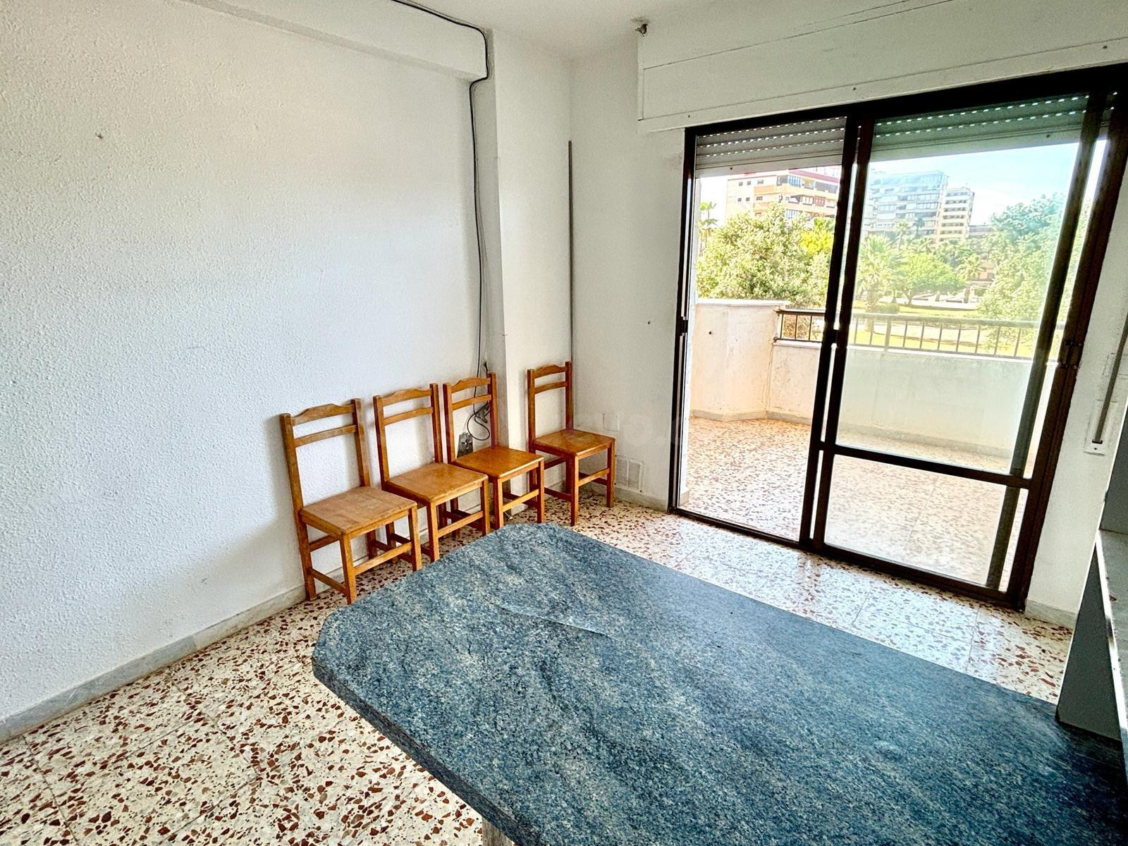 Apartamento en primera línea de mar en una de las zonas más  - foto 5
