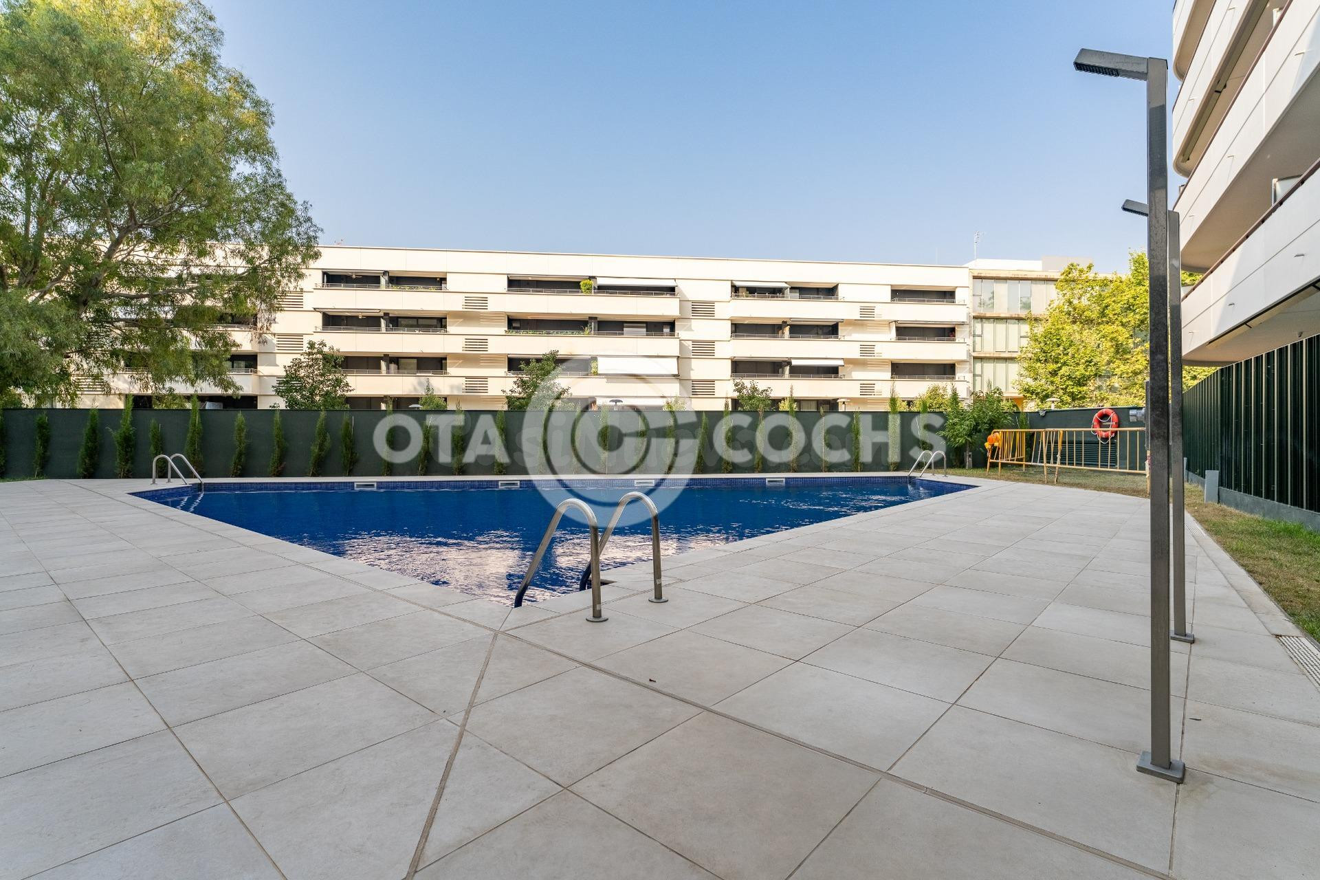 ESPECTACULAR PISO DE OBRA NUEVA EN CAMBRILS - foto 2