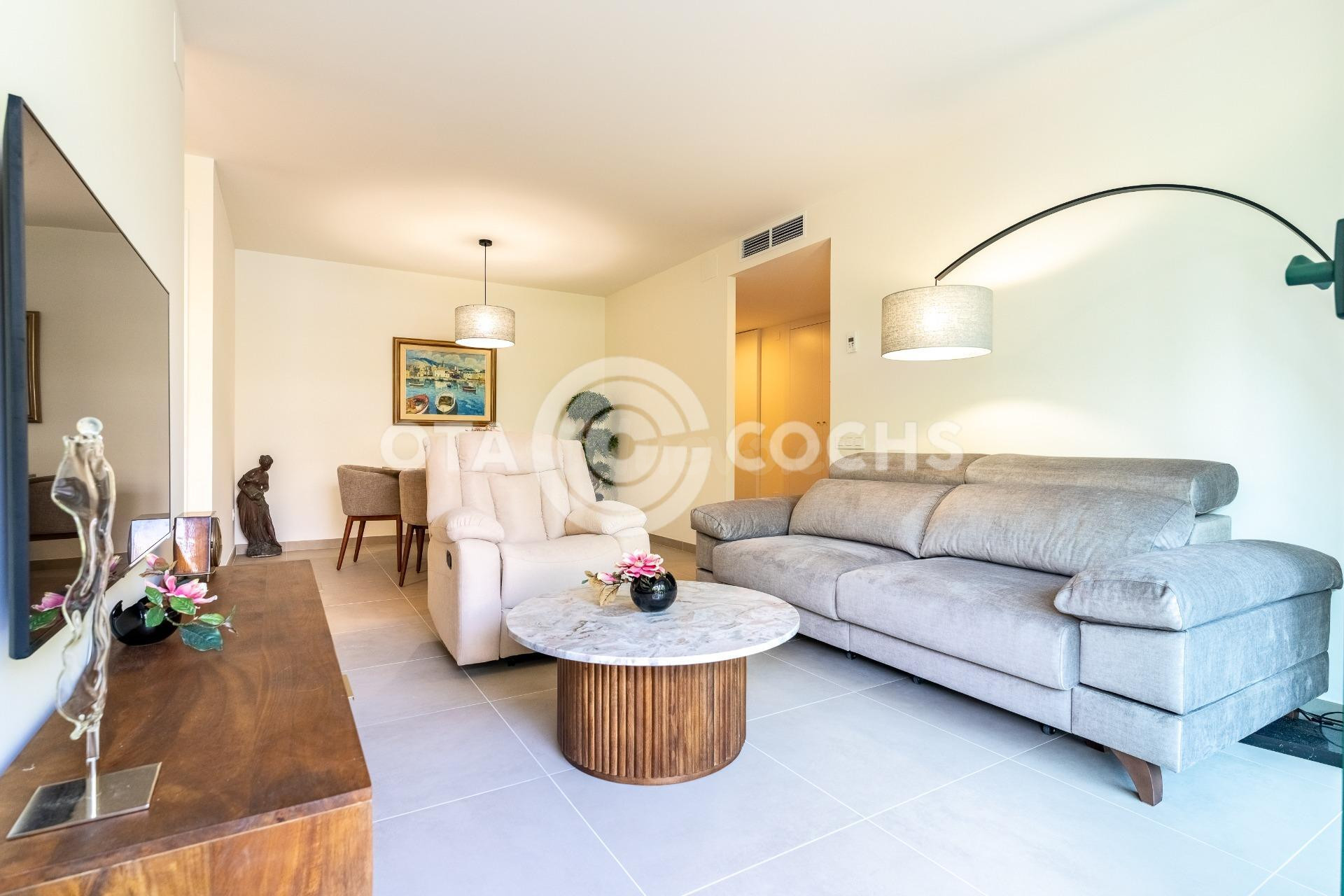 ESPECTACULAR PISO DE OBRA NUEVA EN CAMBRILS - foto 4
