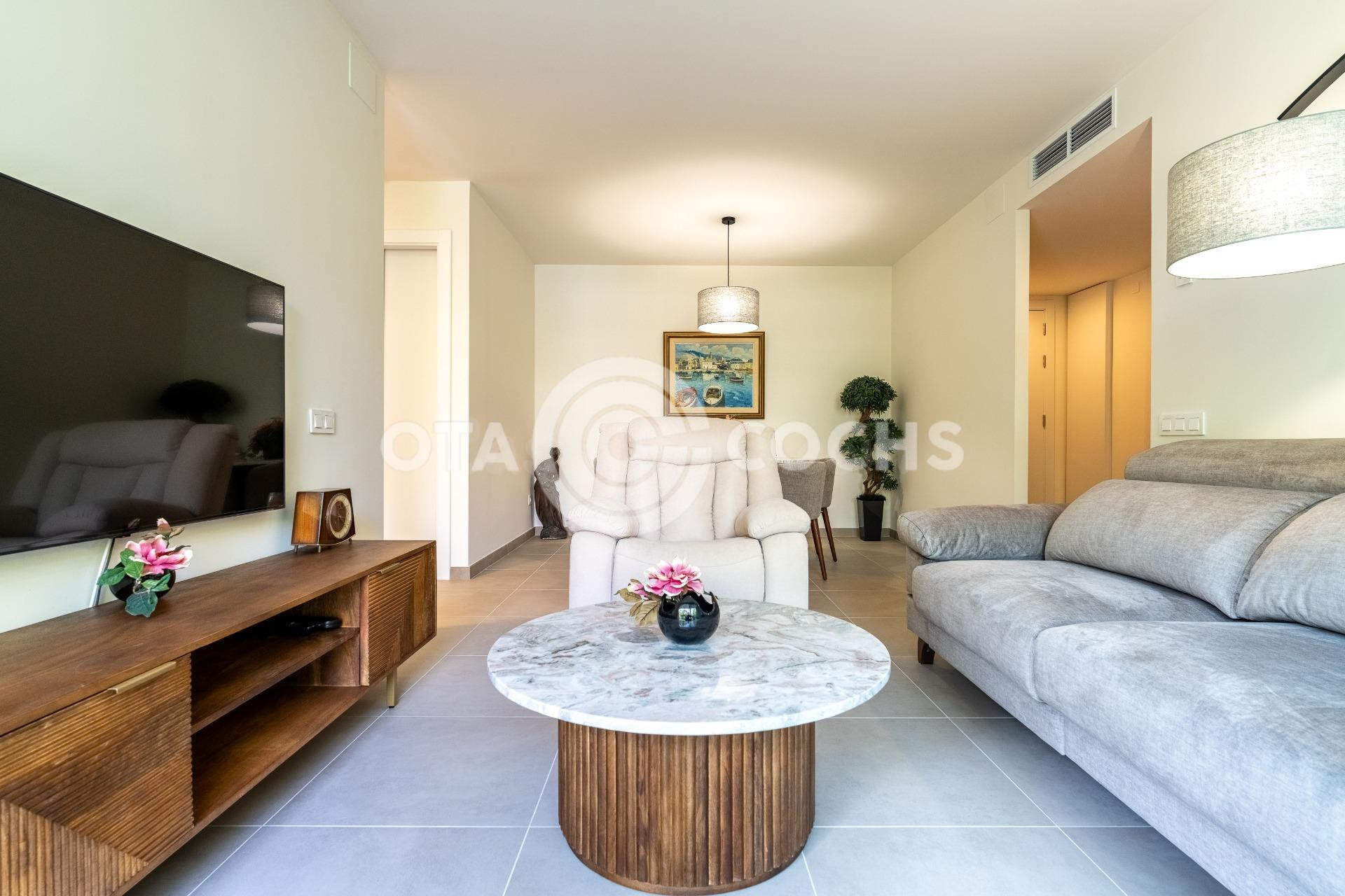 ESPECTACULAR PISO DE OBRA NUEVA EN CAMBRILS - foto 5
