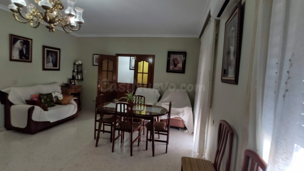 Nave con vivienda a la venta - foto 2