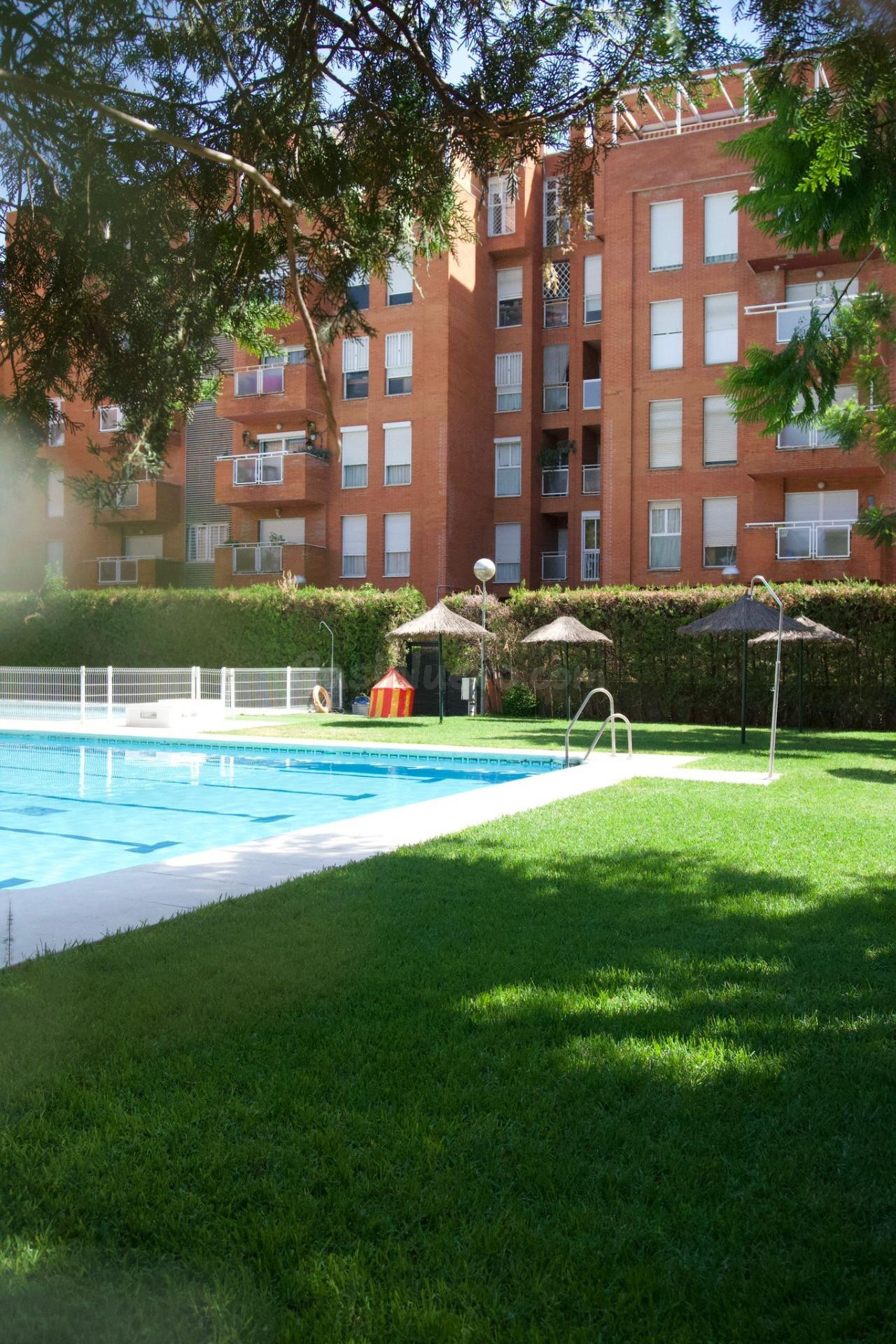 En LAS GÓNDOLAS, gran piso de 4 dormitorios - foto 2