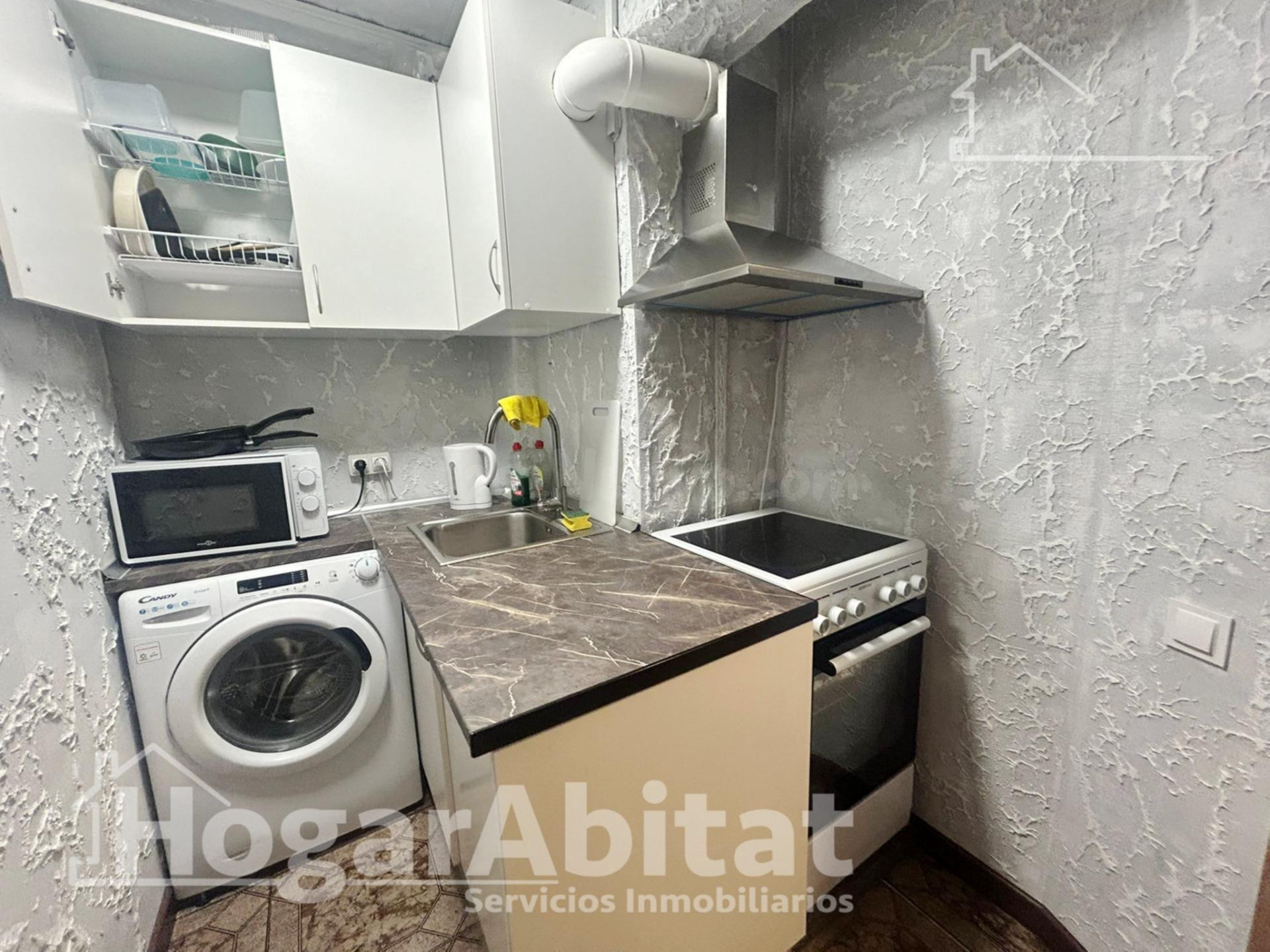 ¡OPORTUNIDAD DE INVERSIÓN! REFORMADO CON ASCENSOR EN CAMPANA - foto 4