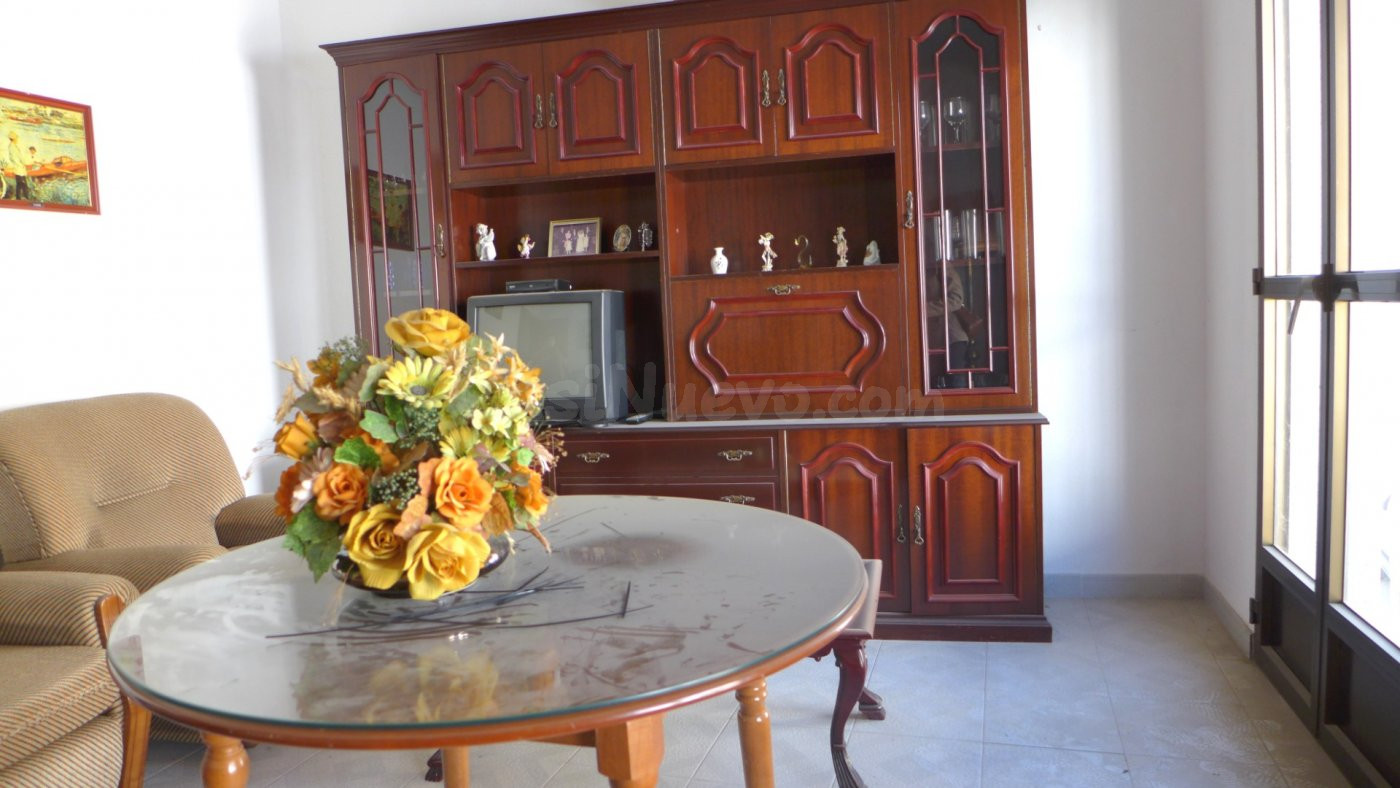 Venta de piso - foto 2