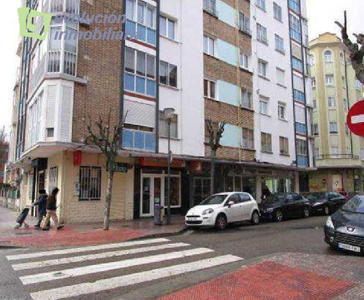 AMPLIO LOCAL EN ZONA CENTRICA EN BURGOS. ZONA VADILLOS. ESCA - foto 2