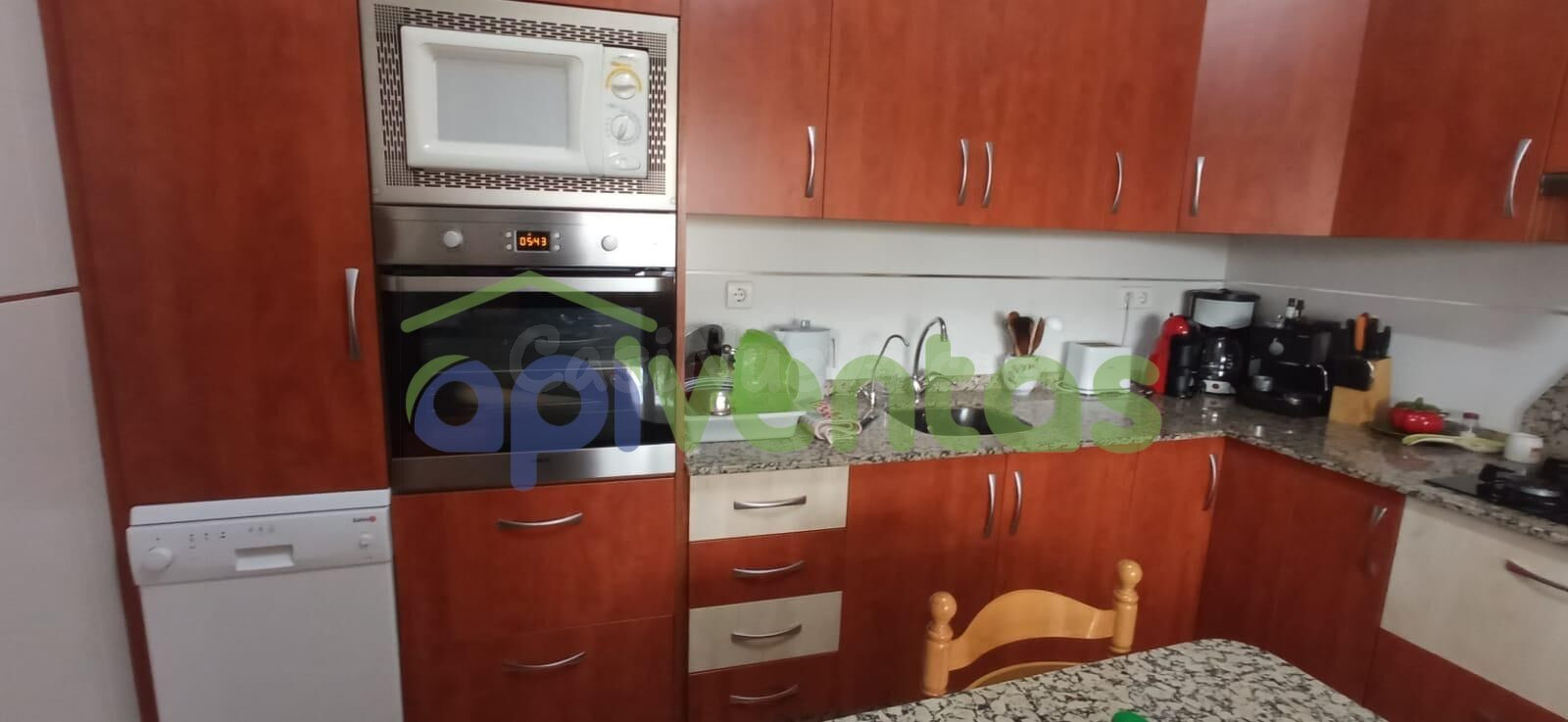 2 Casas con terreno y 2 naves - foto 3