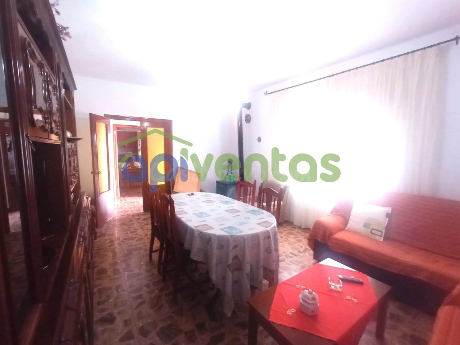 2 Casas con terreno y 2 naves - foto 5
