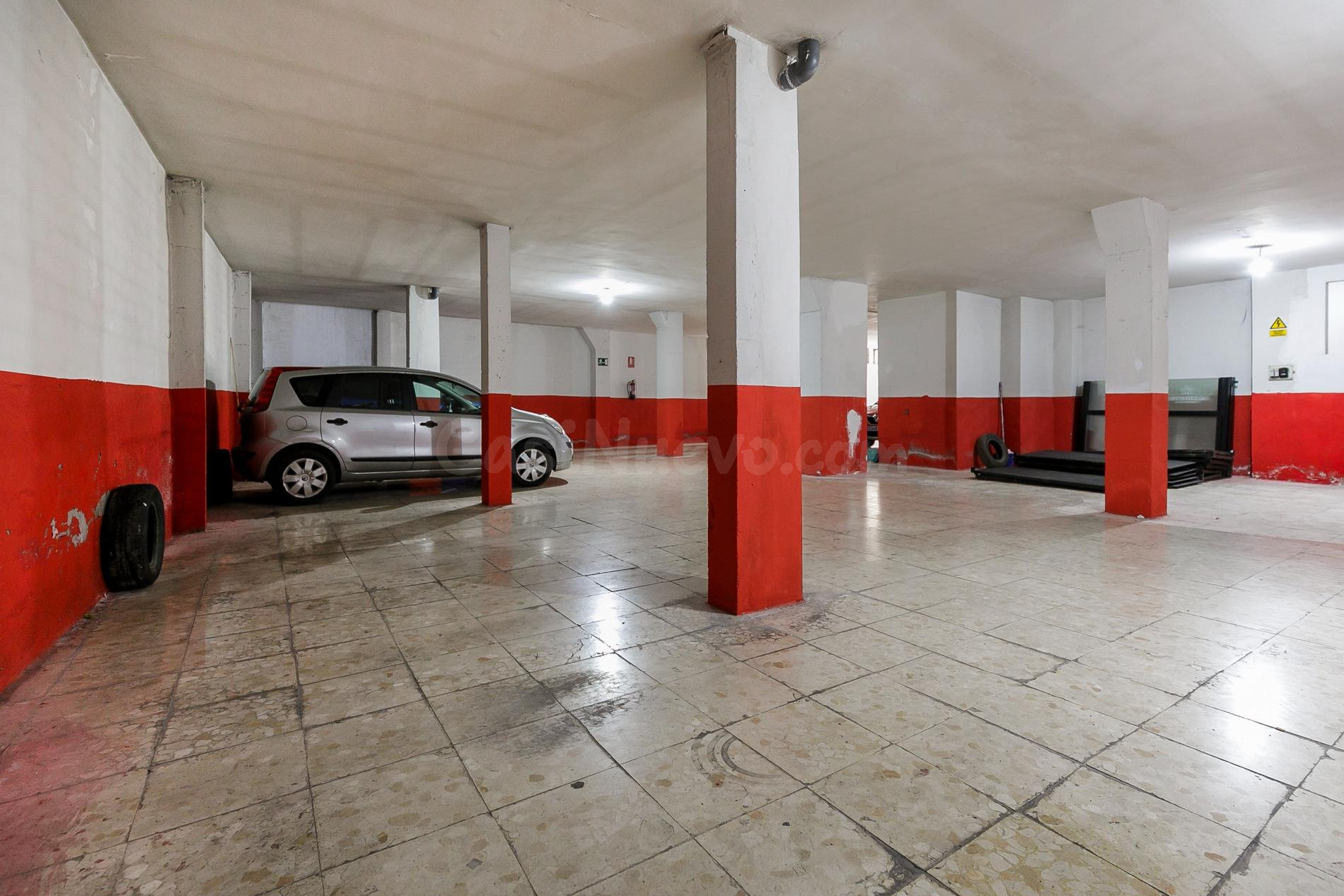 Local Comercial con 254 metros cuadrados junto a Carretera d