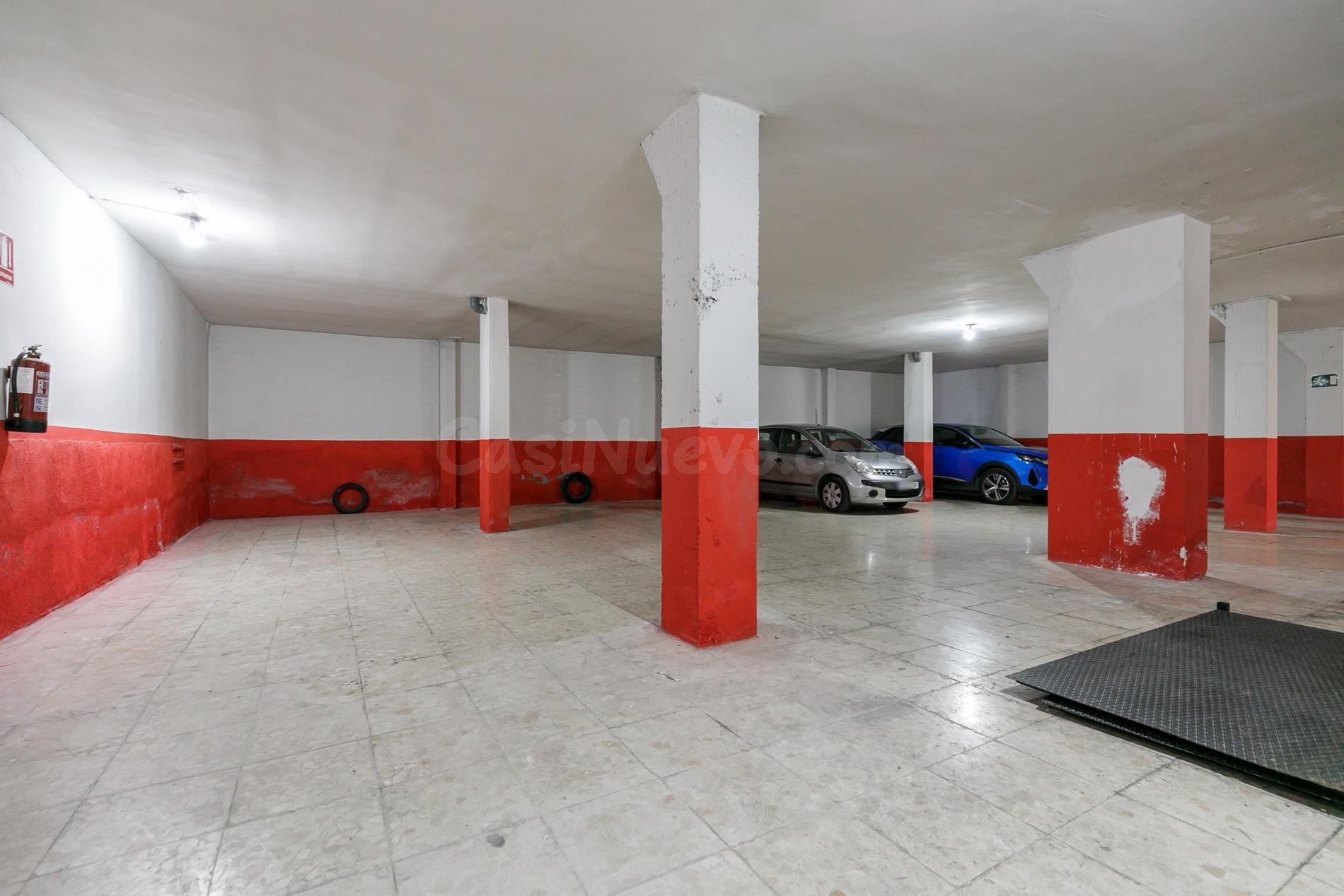 Local Comercial con 254 metros cuadrados junto a Carretera d - foto 3