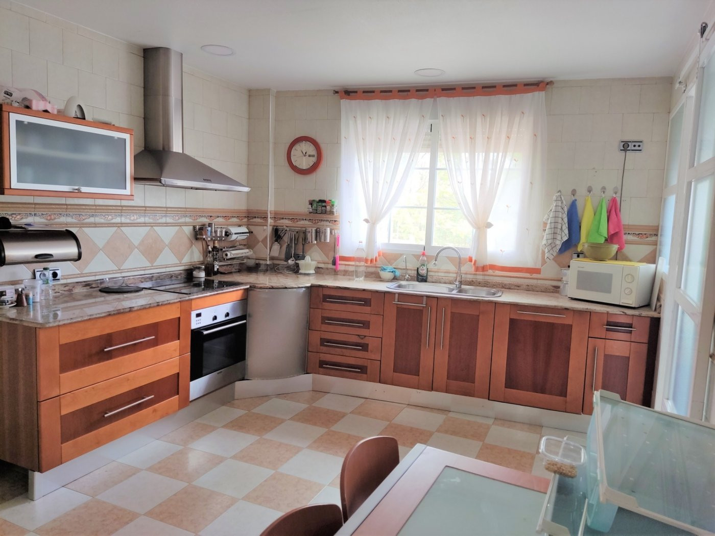 Casa con 5 habitaciones, 3 baños, 1 aseo, - foto 4