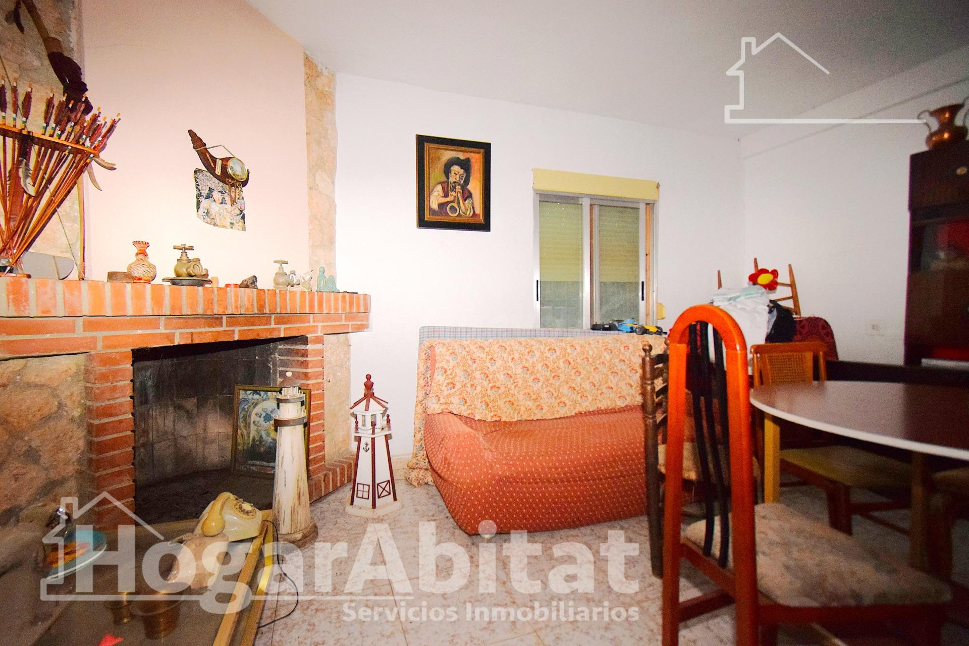OPORTUNIDAD DE PROPIEDAD RUSTICA CON TERRENO Y PISCINA - foto 2