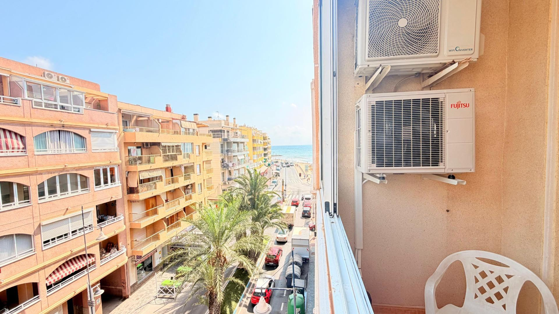 Apartamento de 2 dormitorios a solo 100 metros de Playa de L - foto 2
