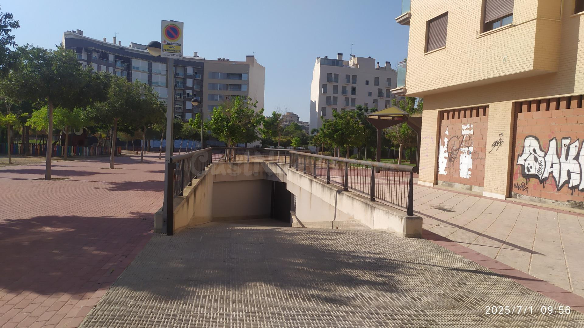Plaza de garaje en Juan Carlos I - foto 2