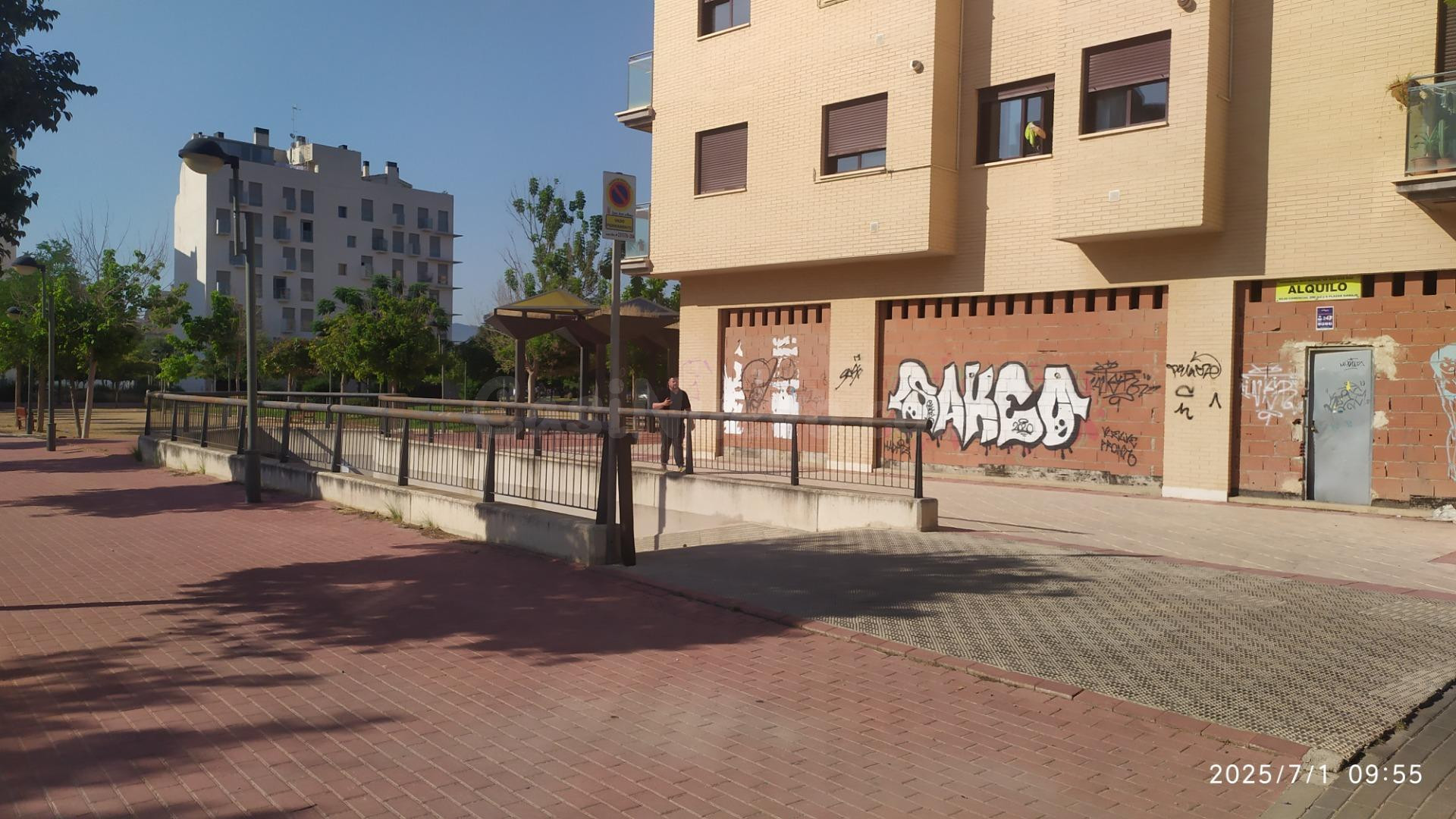 Plaza de garaje en Juan Carlos I - foto 4