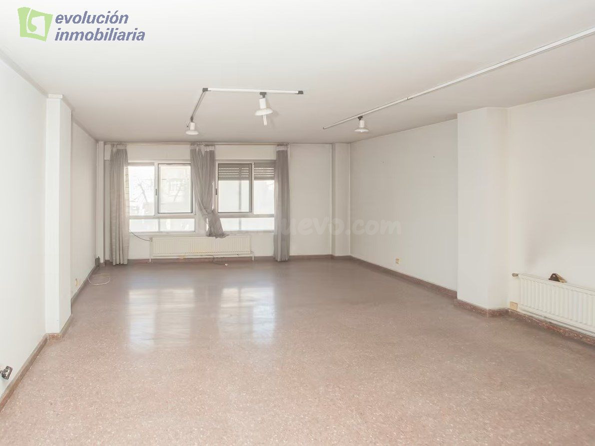 OFICINA CENTRICA EN BURGOS - foto 5