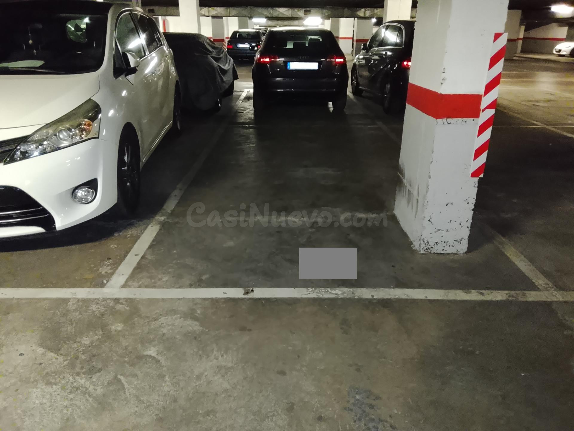 Se alquila plaza de garaje en zona Centrofama