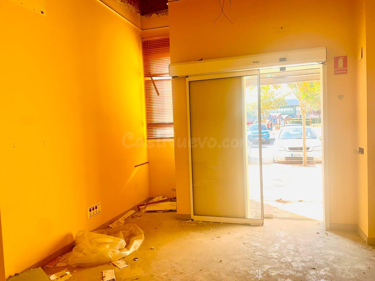 Em Miranda de Ebro, local de 96 m2 a la venta y/o alquiler - foto 4