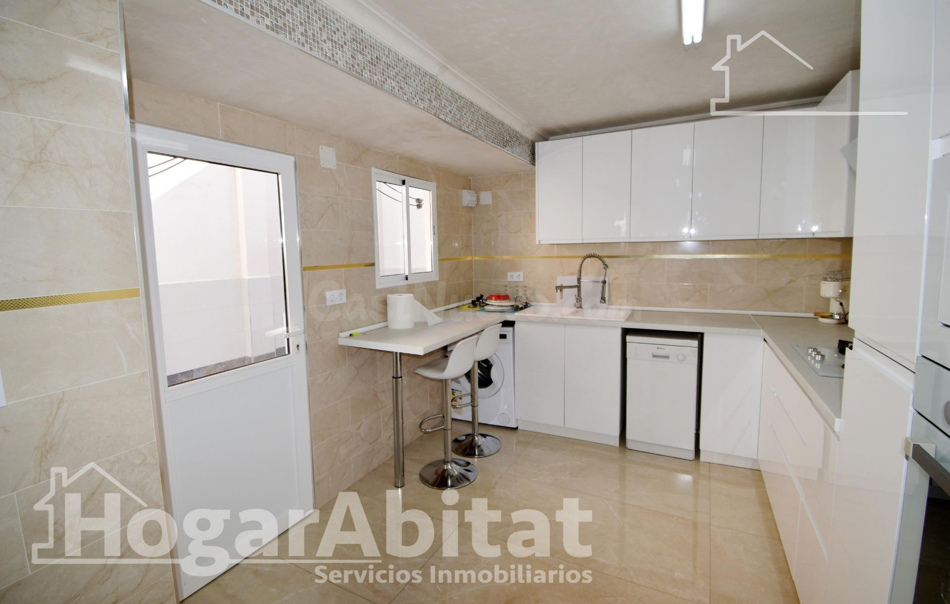 ¡PRECIOSA CASA! REFORMADA, AMPLIA Y LUMINOSA CON TERRAZA Y G - foto 5