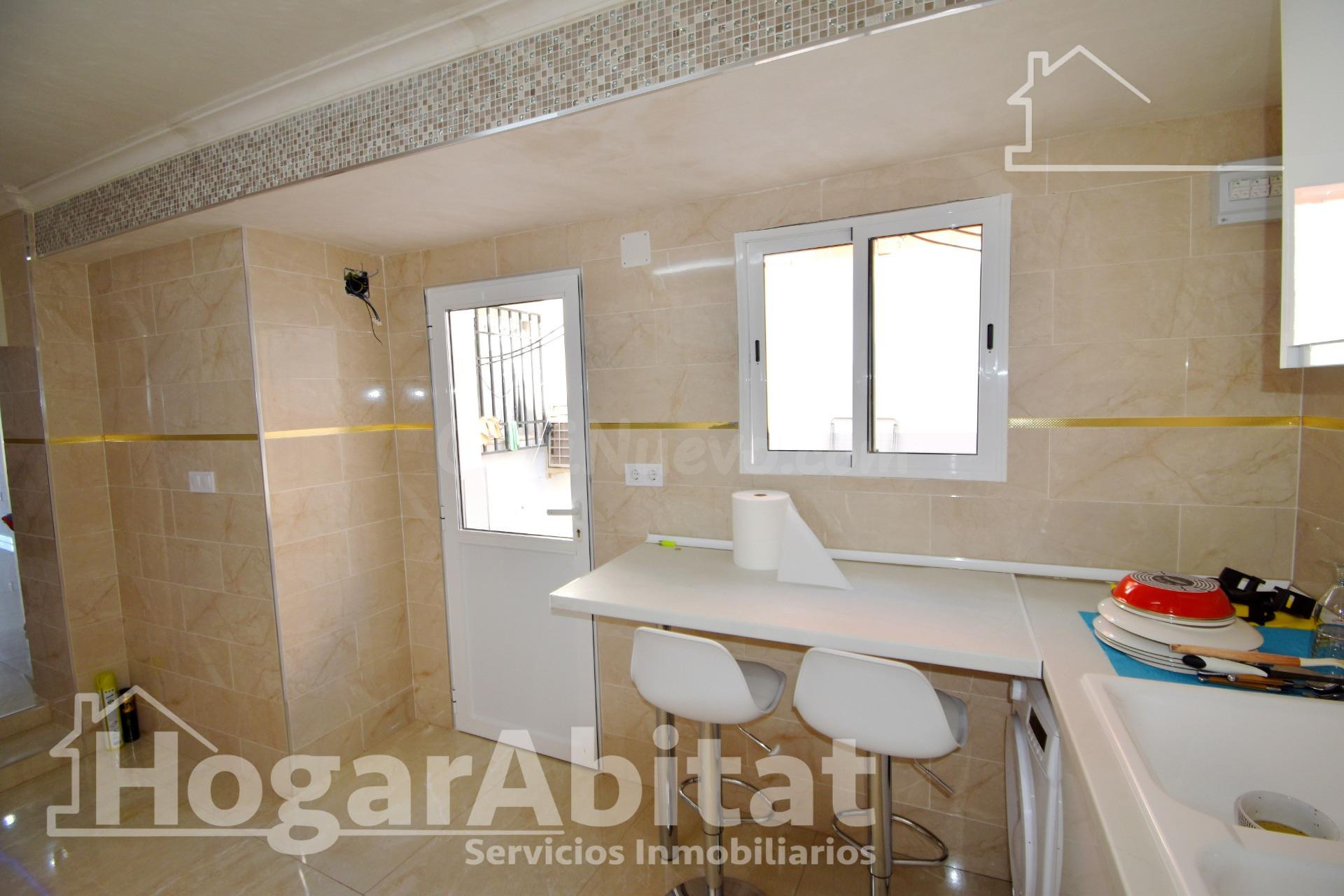 ¡PRECIOSA CASA! REFORMADA, AMPLIA Y LUMINOSA CON TERRAZA Y G - foto 5