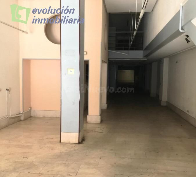 LOCAL COMERCIAL EN PLENO GAMONAL - Burgos - foto 4