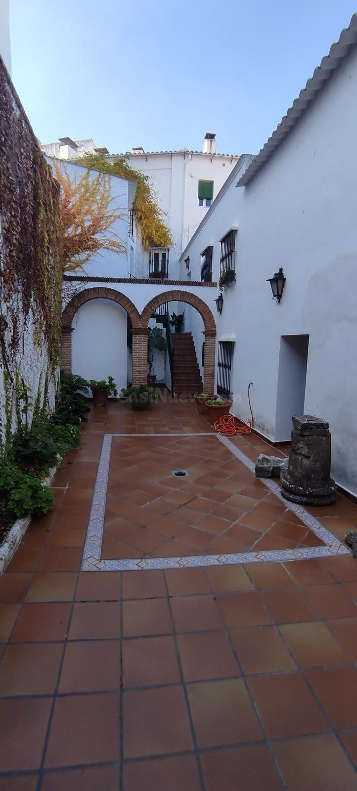 Finca señorial en venta Baena centro histórico - foto 2