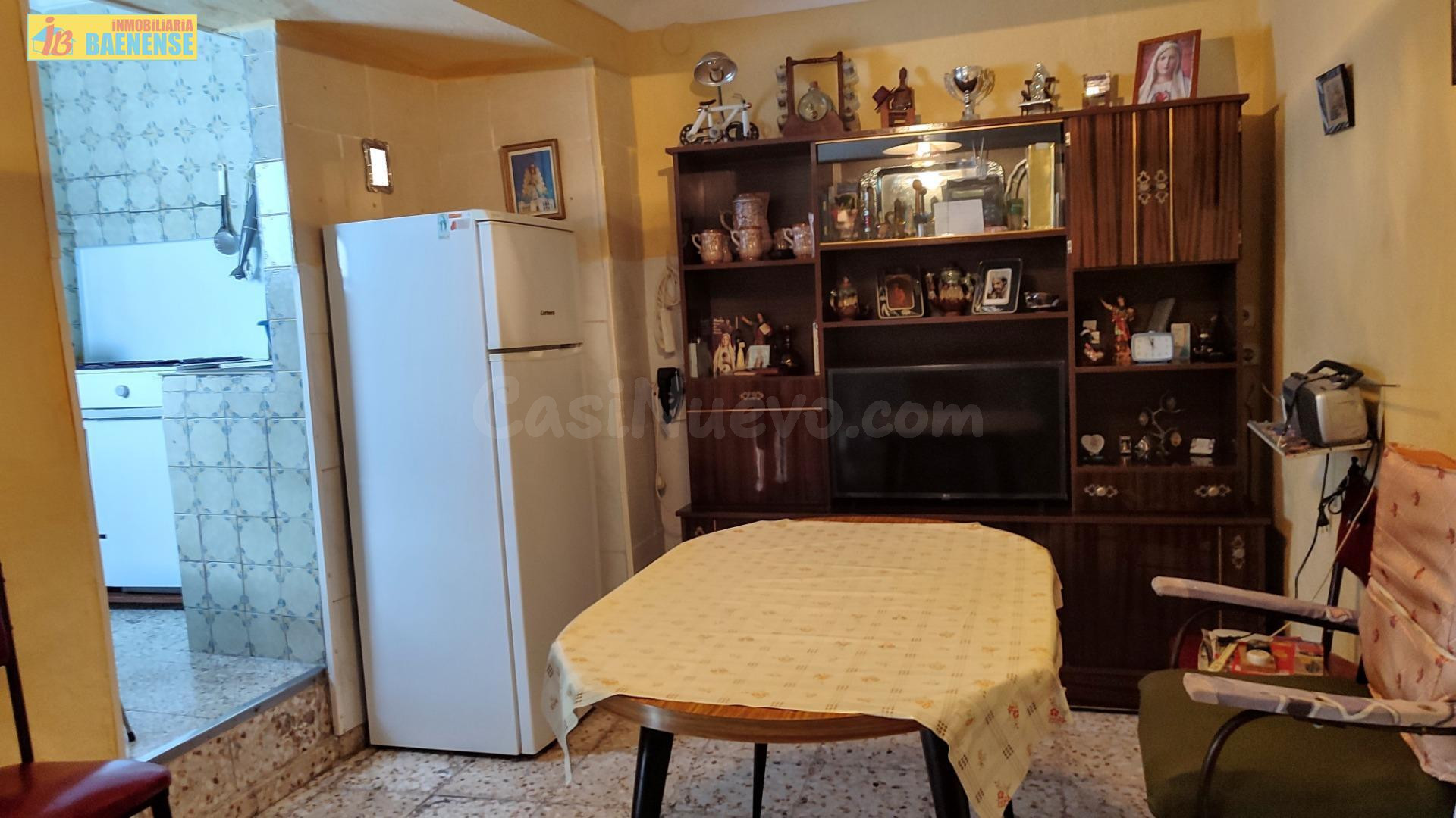 Vivienda unifamiliar en Baena con terraza y patio - foto 3