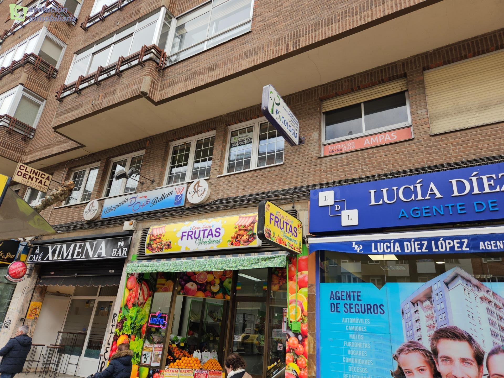 Local comercial en entreplanta en Burgos zona Gamonal - Pelu