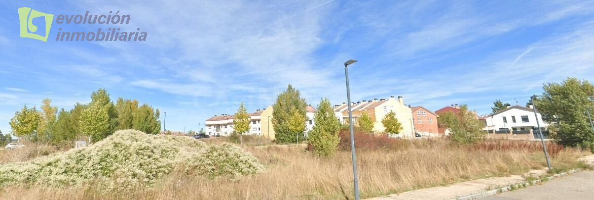 TERRENO URBANO CONSOLIDADO EN BARRIO DE CORTES EN BURGOS. - foto 3