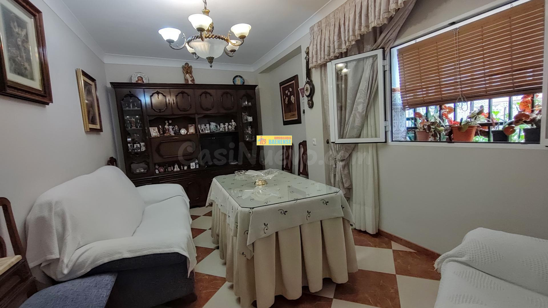 Casa de 144 m² en Baena lista para vivir - foto 2
