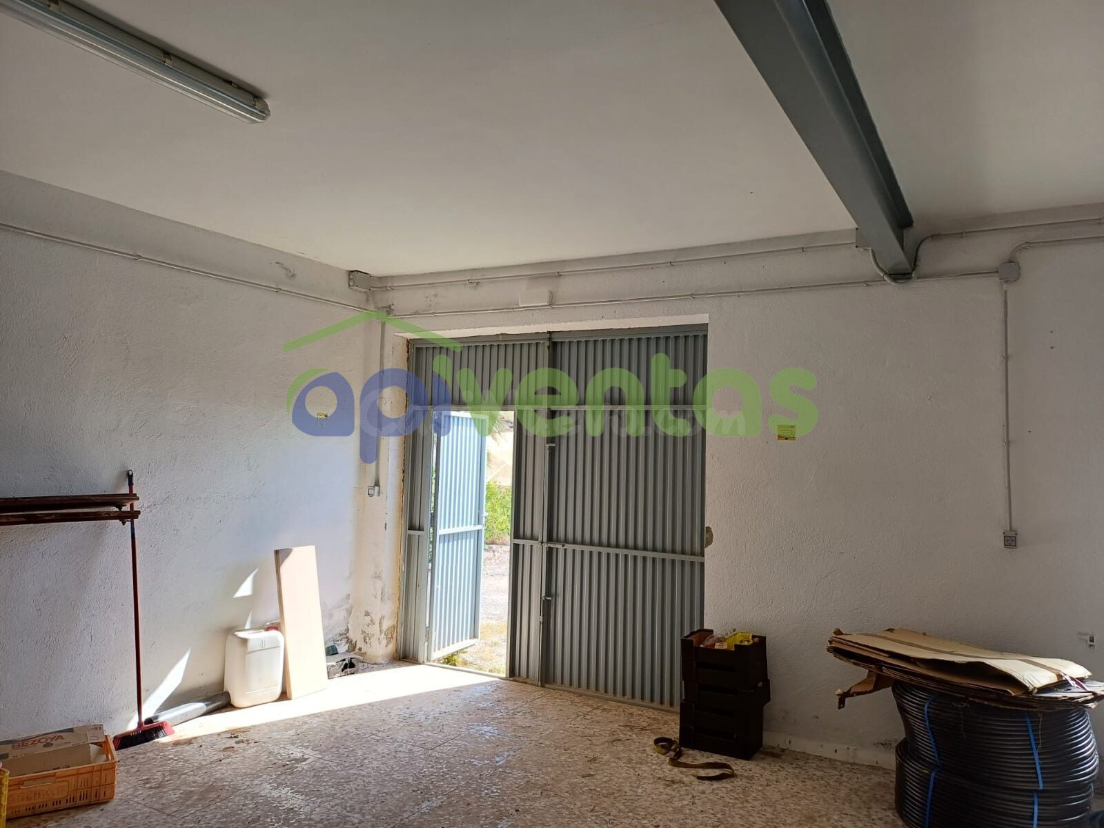 6 Hec de terreno  con nave-almacén , invernaderos y cabezal  - foto 4